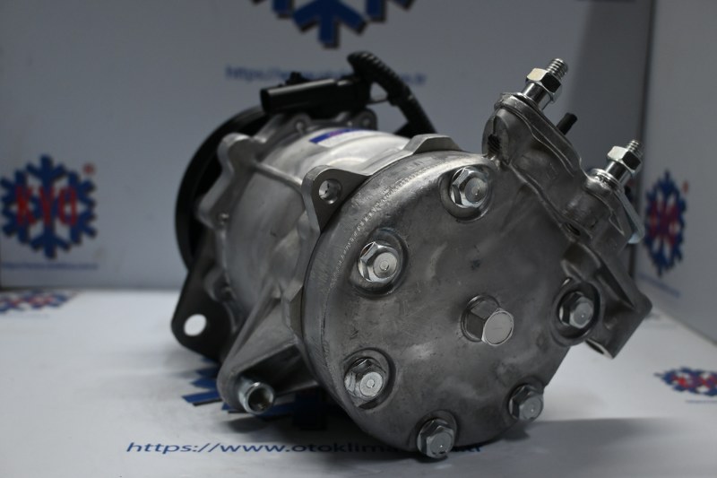 KYOK151615   GRAND CHEROKEE 6 PK  OEM :55037466AC