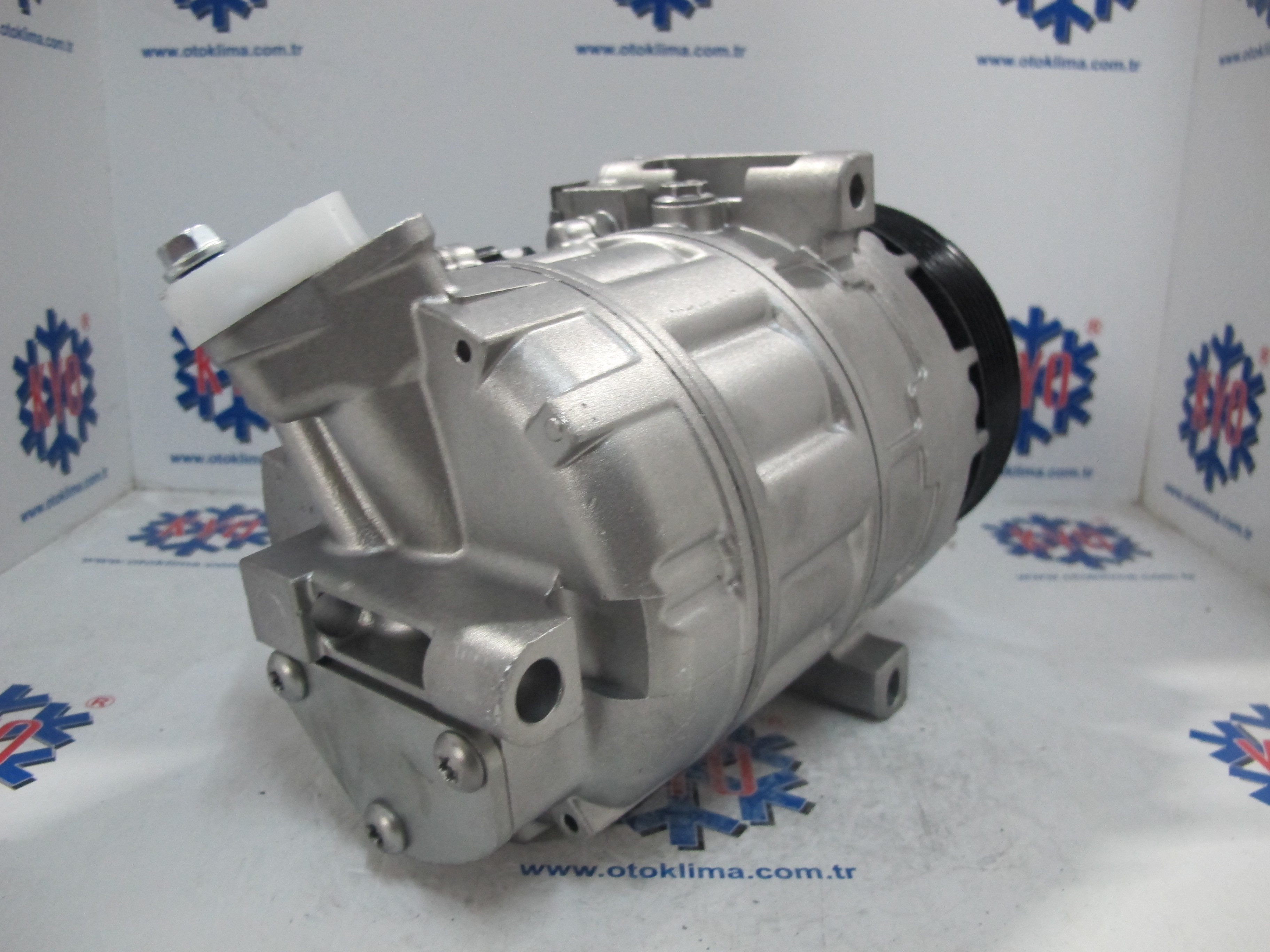 KYOK151665 RENAULT LAGUNA MASTER TRAFİC 7PK  OEM:8200577732