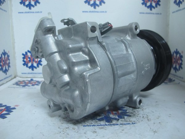 KYOK151666  RENAULT MEGANE III  OEM:8200939386