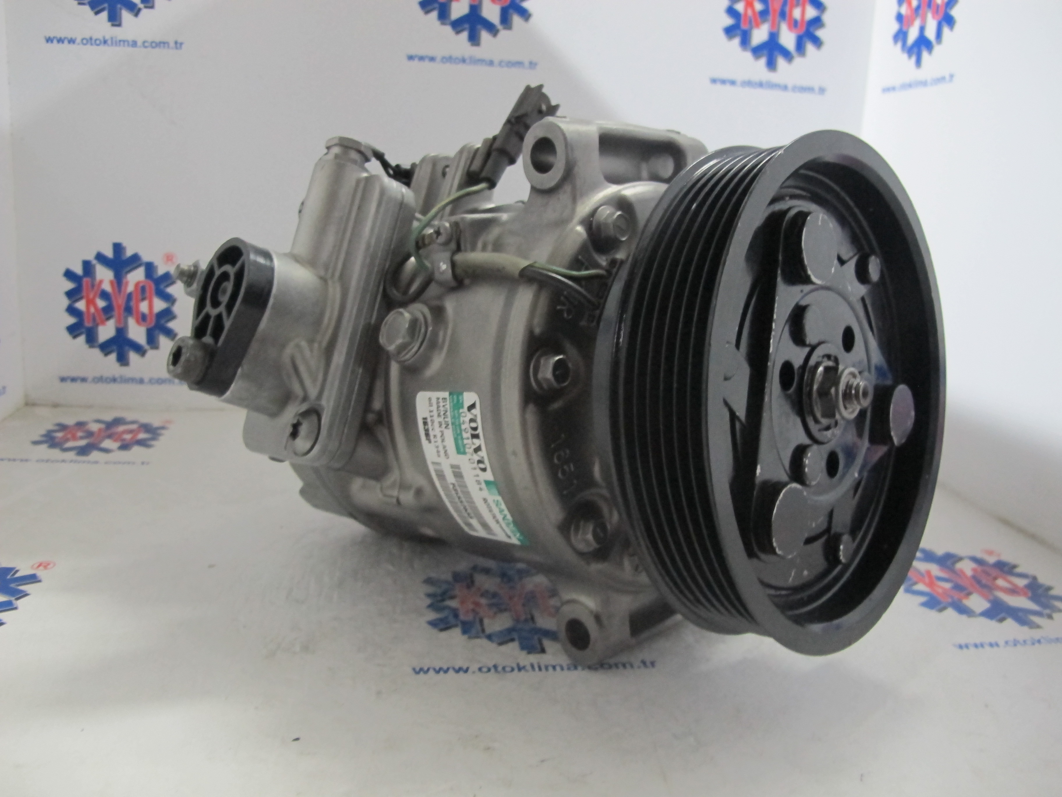 KYOK151691 VOLVO S60 OEM: 36002935