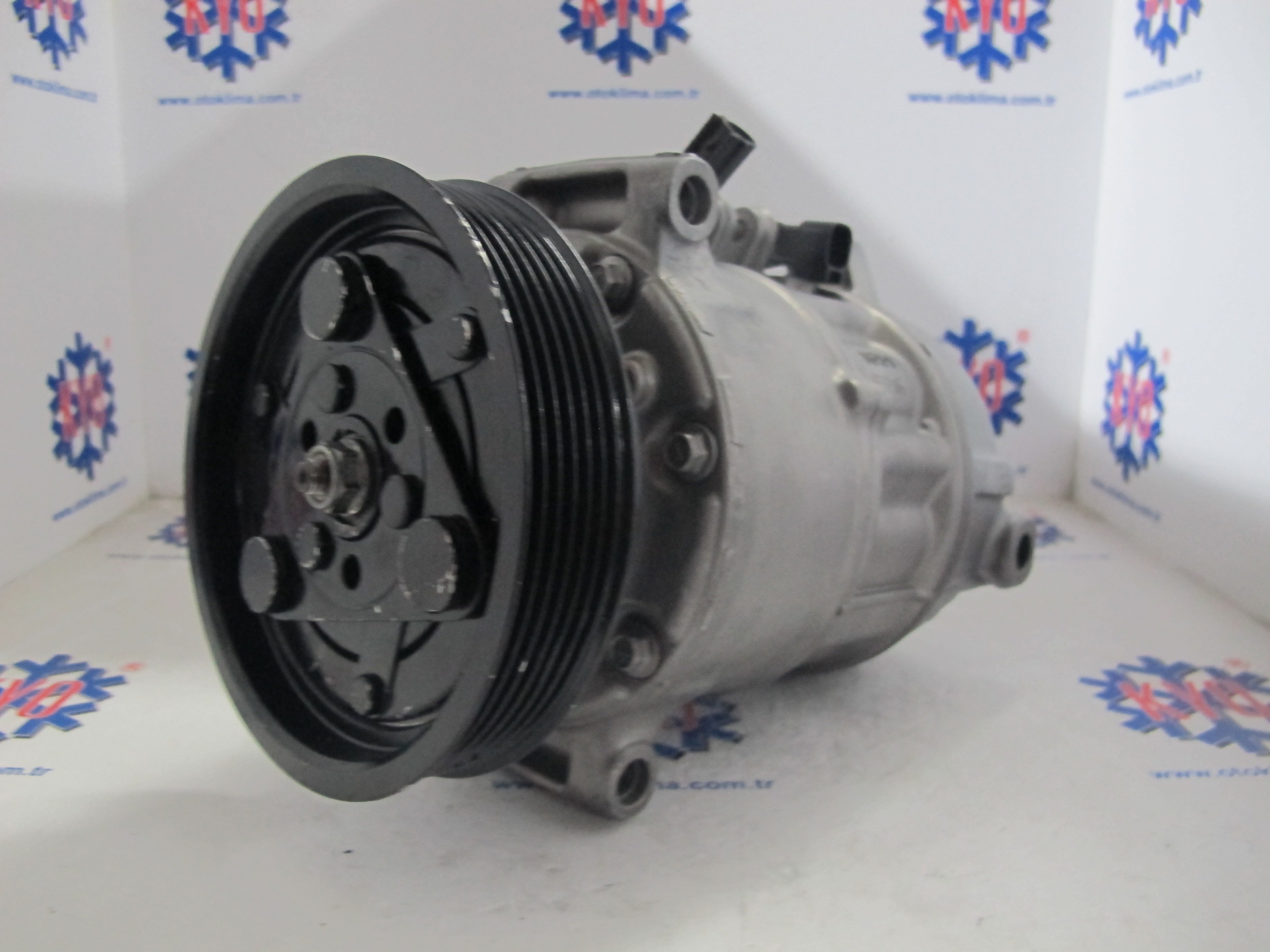 KYOK151691 VOLVO S60    OEM: 