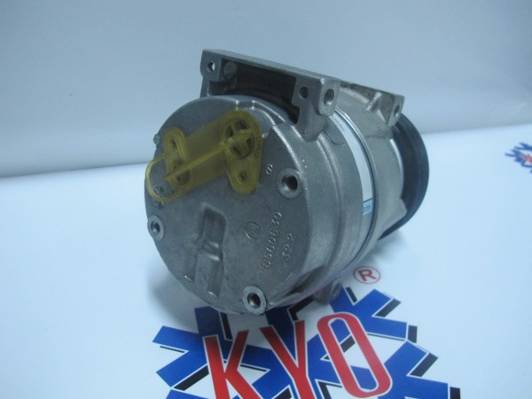 KYOK151708  RENAULT MEGANE l DELPHI   OEM:8200979500  