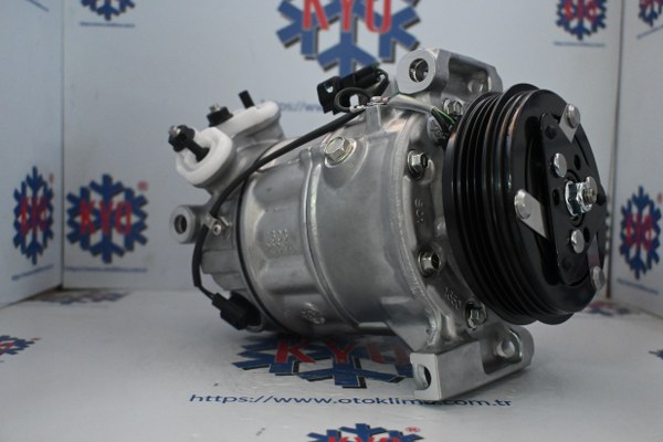 KYOK151815 VOLVO S60  OEM : P31332533  