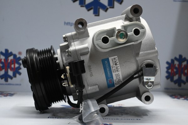 KYOK15187 JAGUAR S-TYPE/ X-TYPE  FORD 6 PK OEM:XR82897/1X4H-19D629-AA/C2S42081/C2S19412/C2S44928/7X43-19D629-AA