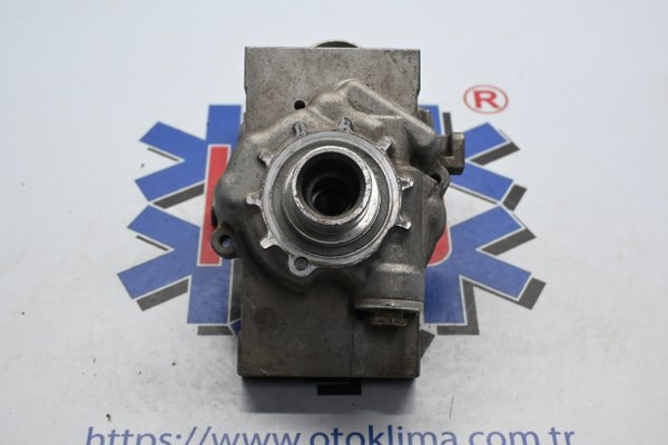 KYOKP8015 DACİA LOGAN ÖN KAPAK