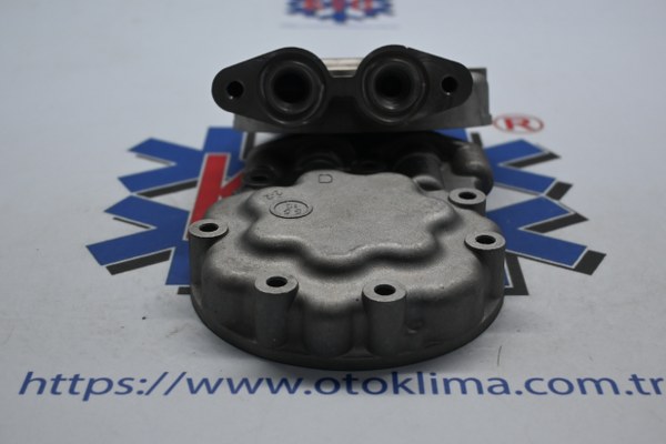 KYOKP8038 FORD FOCUS SDV16 ARKA KAPAK