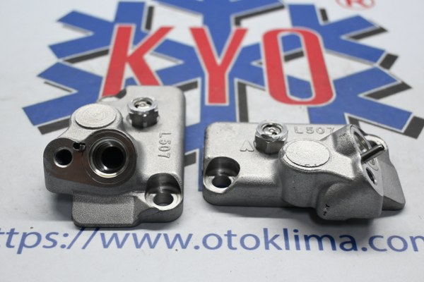 KYOKP8092 VOLKSWAGEN PASSAT ÜST KAPAK