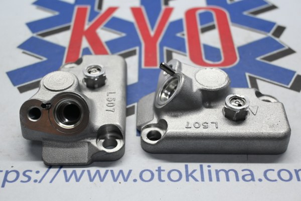 KYOKP8092 VOLKSWAGEN PASSAT ÜST KAPAK