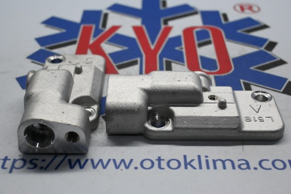 KYOKP8093 VOLKSWAGEN TRANSPORTER T5 ÜST KAPAK