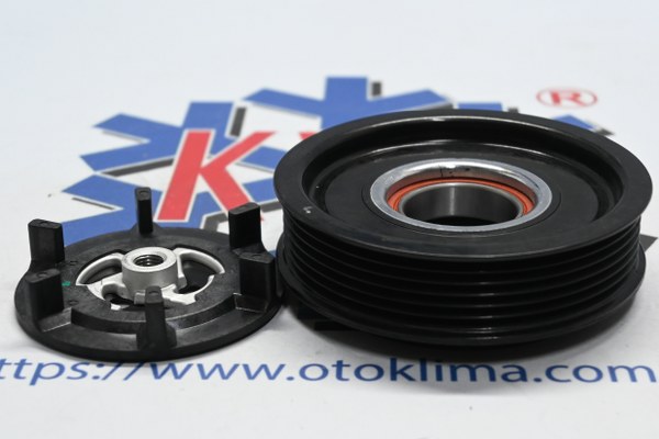 KYOKS5064 MERCEDES BENZ  W211 DENSO 6 PK ÇAP:115 