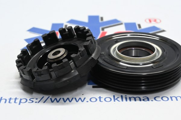 KYOKS5341 TOYOTA YARİS - COROLLA  DENSO 4 PK ÇAP:115