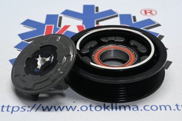 KYOKS5363 PEUGEOT 308,5008 - CİTROEN C4 DENSO 6PK ÇAP:124