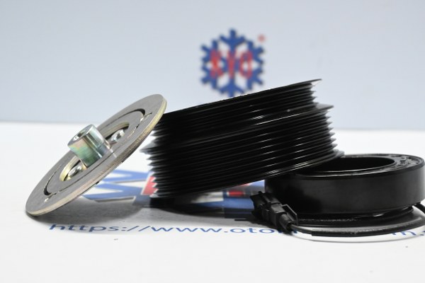 KYOKS5525 VOLVO S90 V90 XC90 DENSO 7/3 PK ÇAP:126