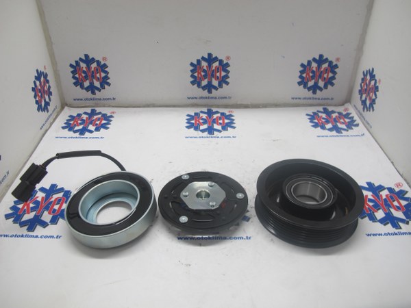 KYOKS5533 FORD CUSTOM 6 PK  