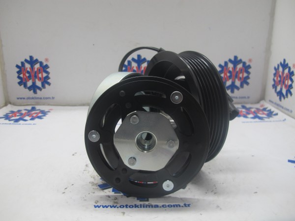 KYOKS5533 FORD CUSTOM 6 PK  