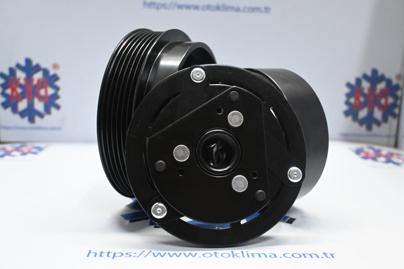 KYOKS5575 OPEL CORSA C / ASTRA F 6 PK 40-62-20 