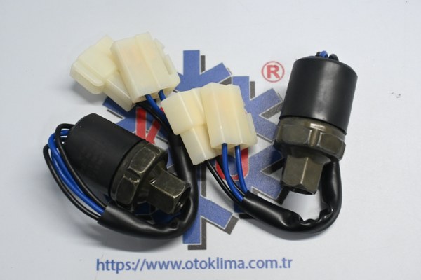 KYOPS6903 UNİVERSAL  4 FİŞLİ DİŞİ  MÜŞÜR