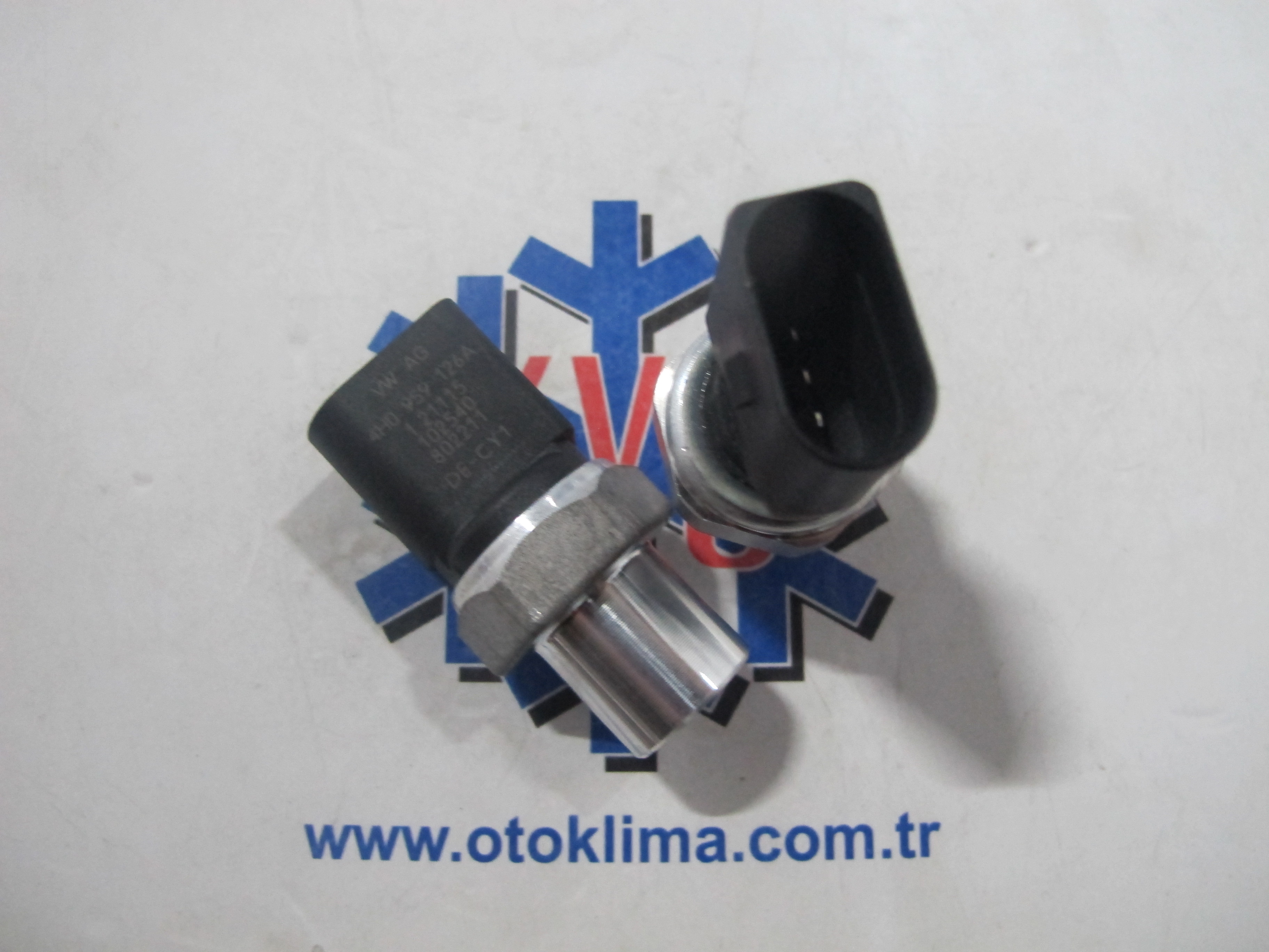 KYOPS6905  VW KLİMA MÜŞÜRÜ  OEM: 4H0959126 - 4H0959126A - 4H0959126B