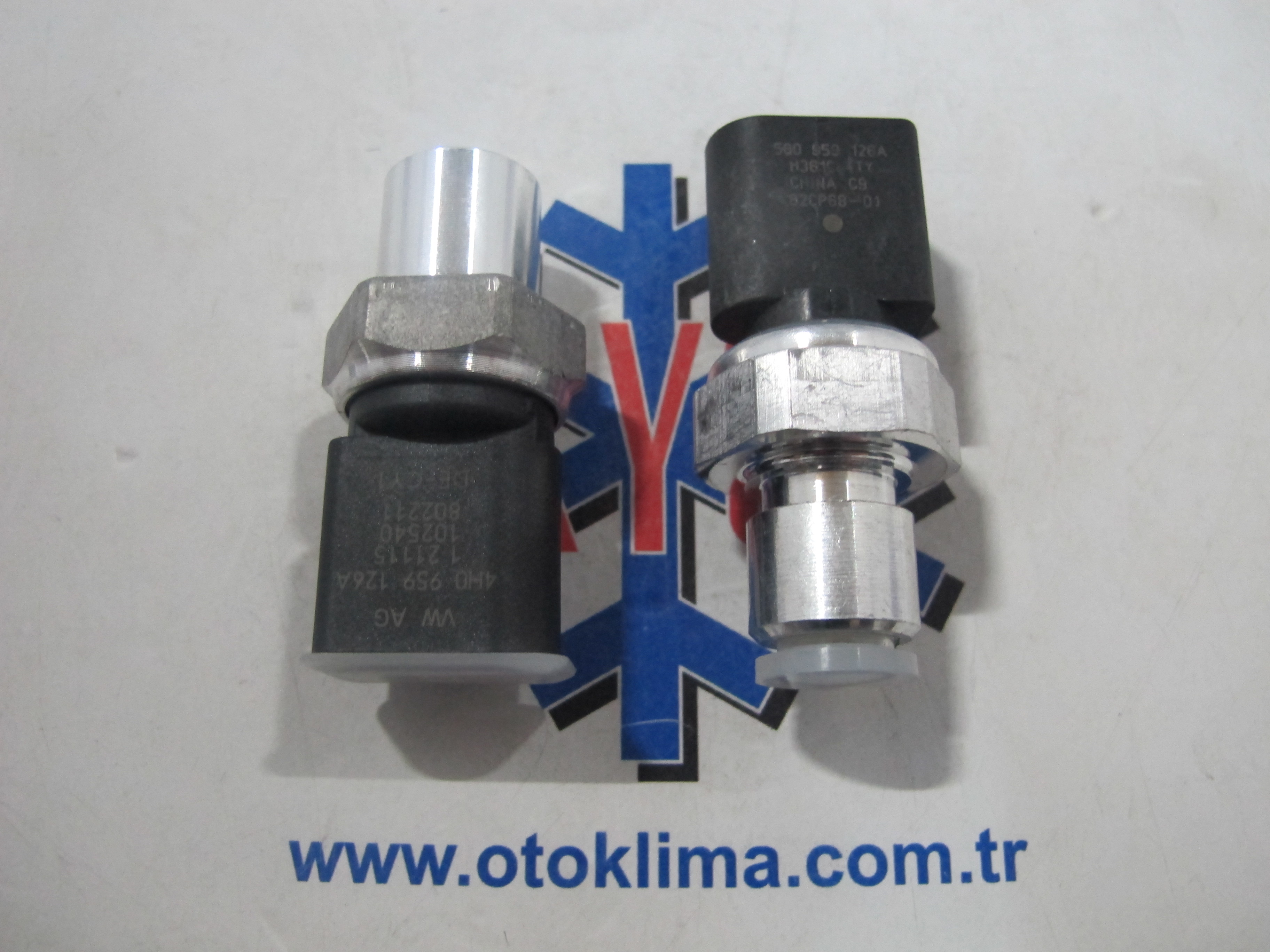 KYOPS6905  VW KLİMA MÜŞÜRÜ  OEM: 4H0959126 - 4H0959126A - 4H0959126B