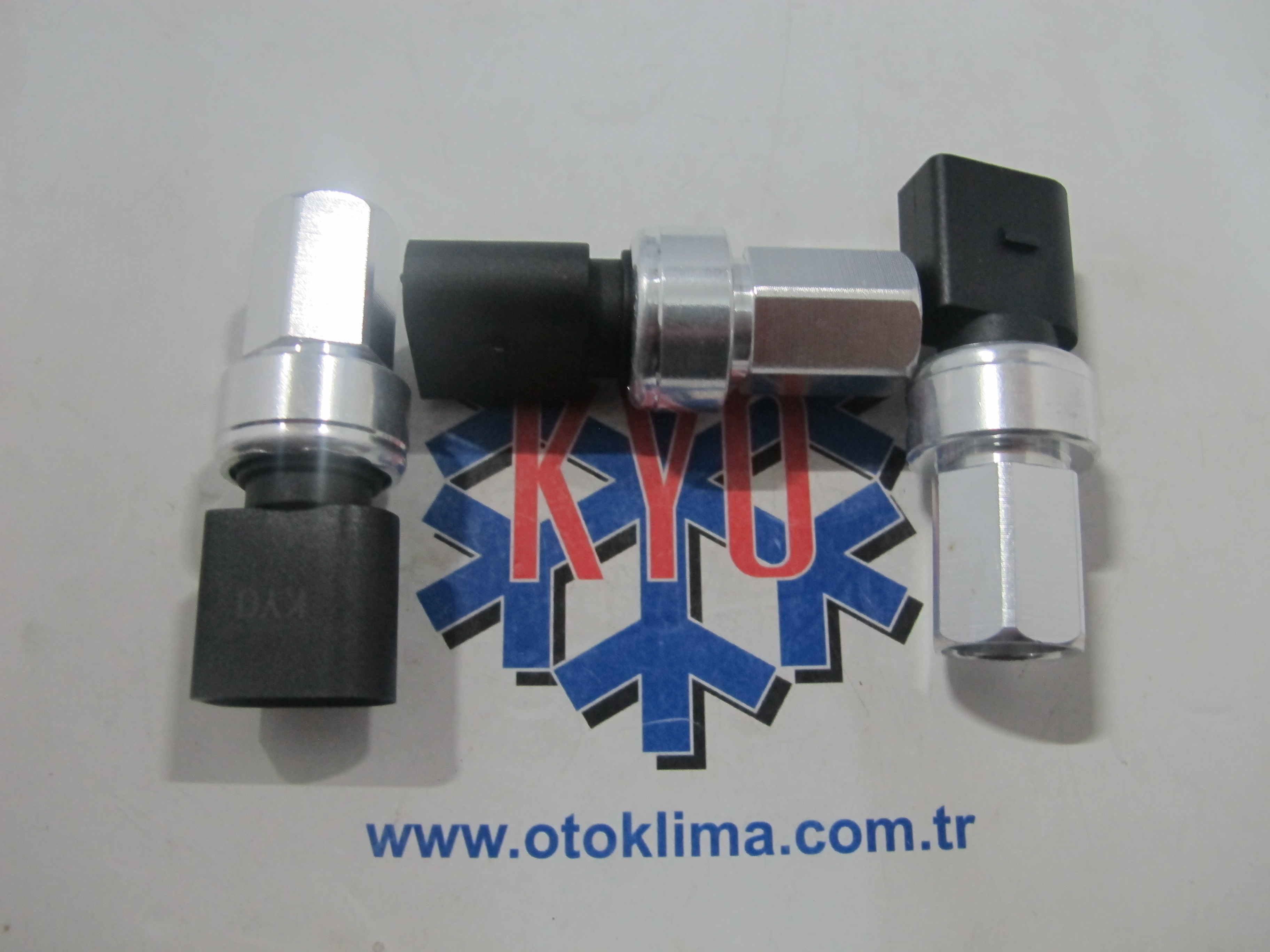 KYOPS6937  AUDİ - VW OEM: 1J0959126 