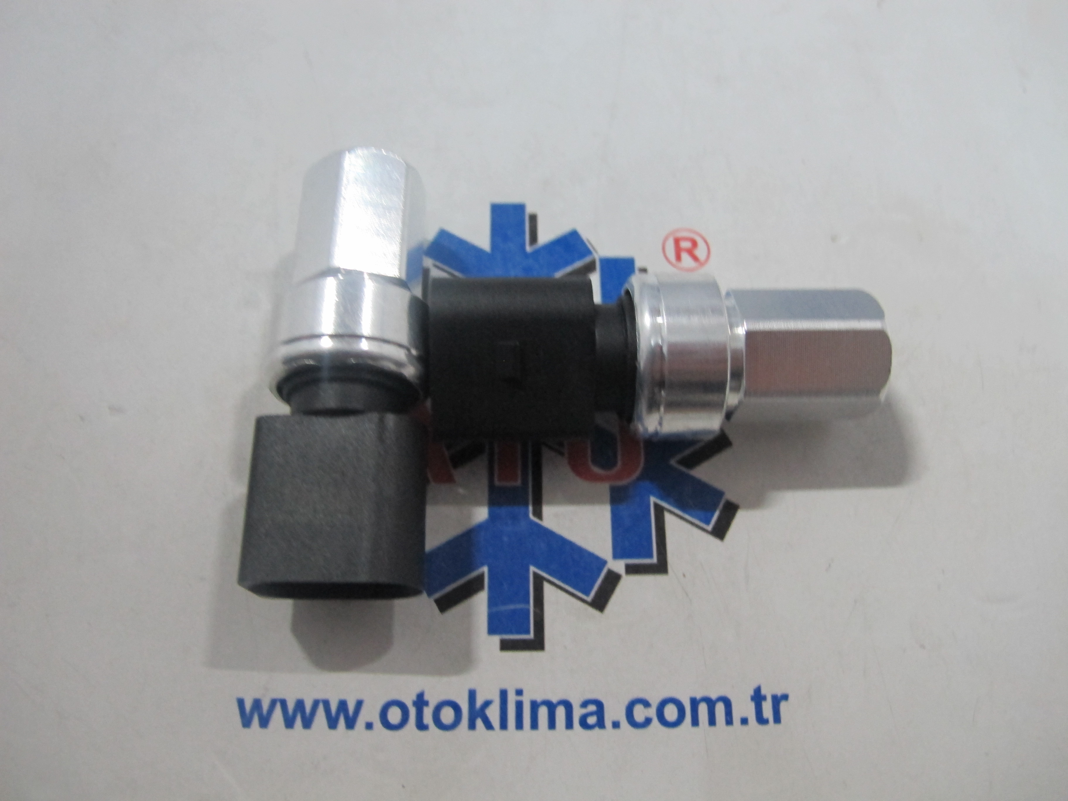 KYOPS6937  AUDİ - VW OEM: 1J0959126 