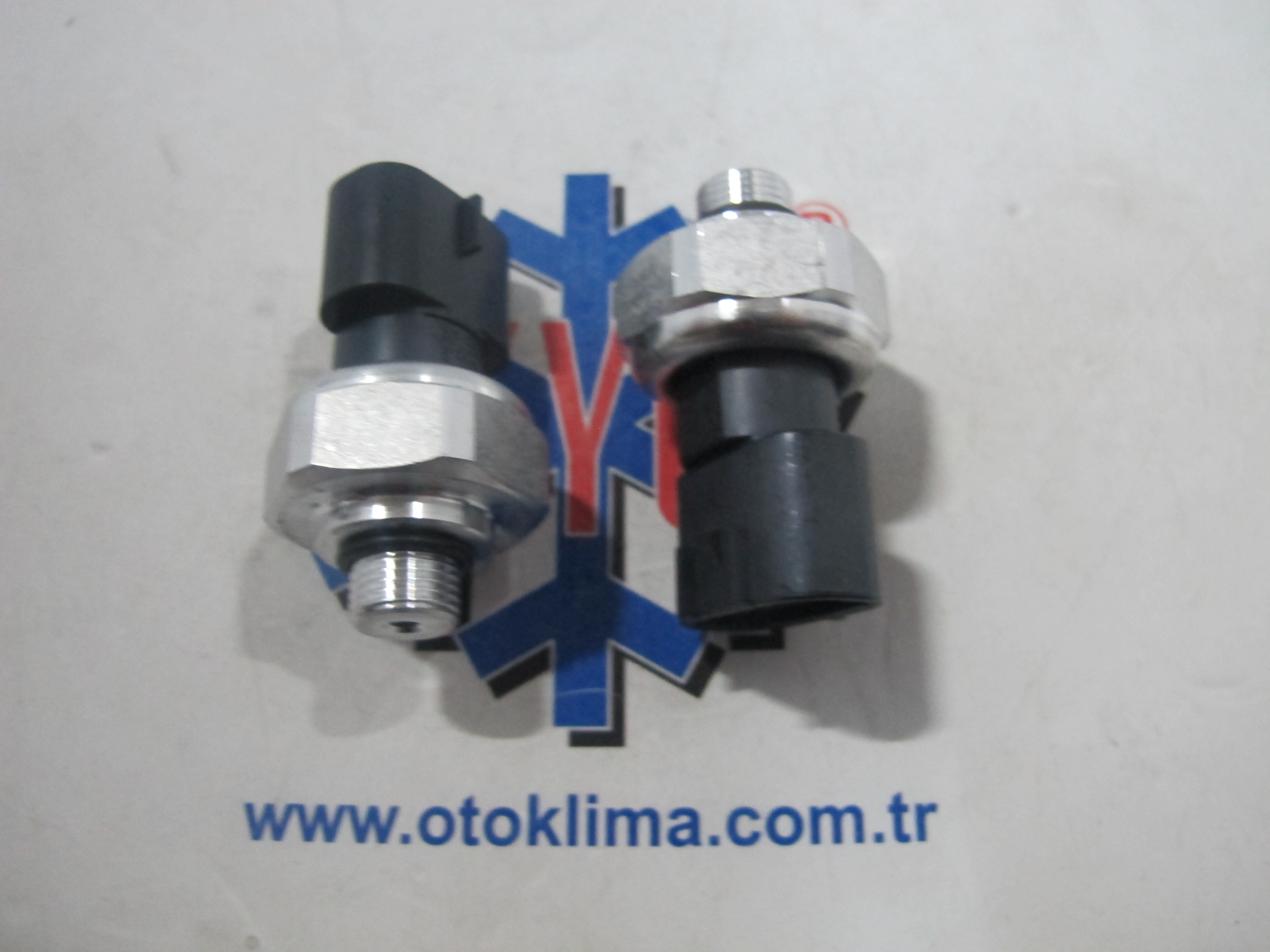 KYOPS6943 TOYOTA - MERCEDES OEM:499000-7141