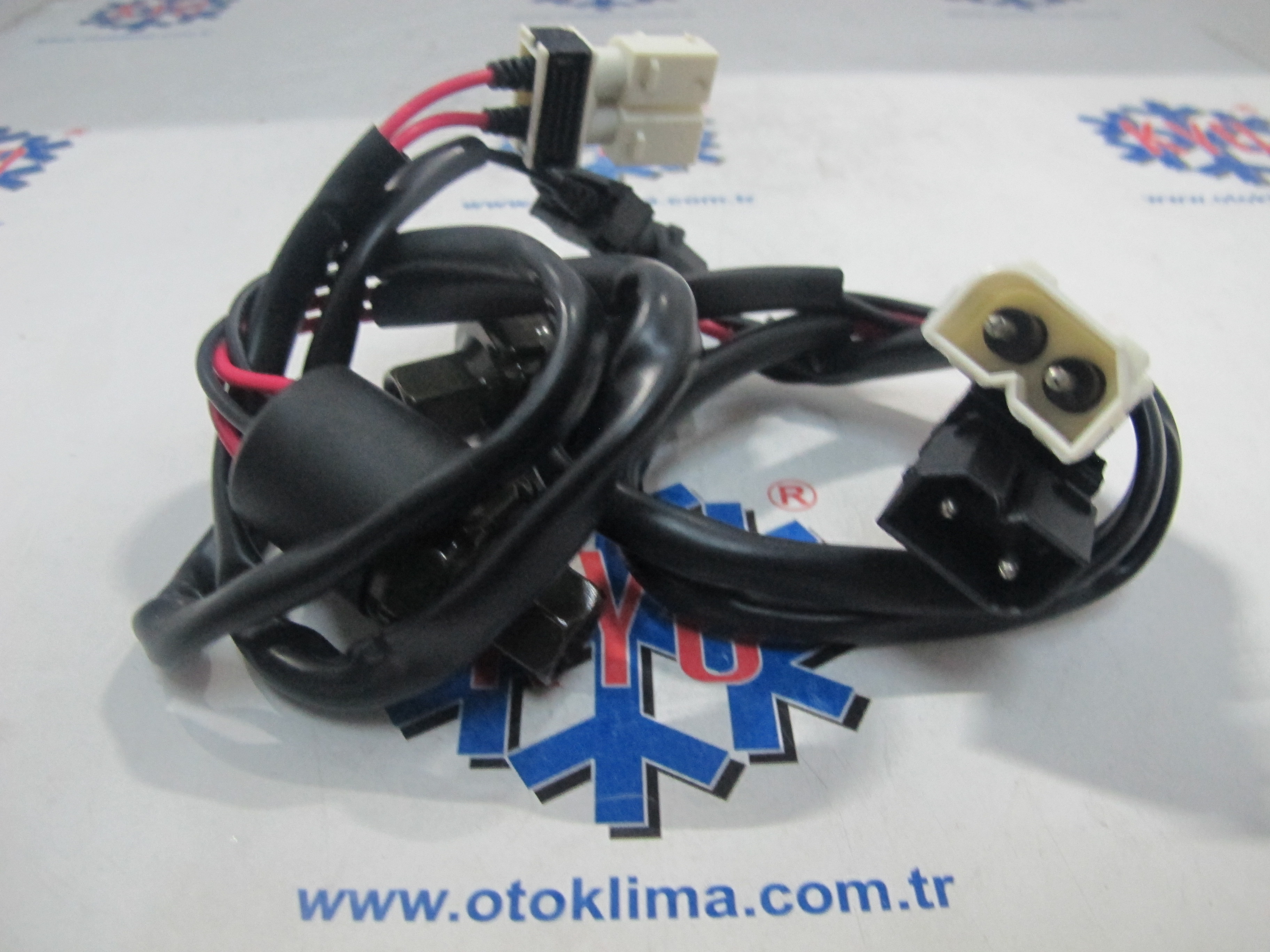 KYOPS6954 BMW 5 SERİSİ E34 - 7 SERİSİ  E32 OEM: 64538390070, 64538815 ,64538582