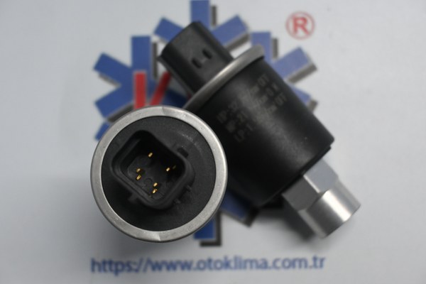 KYOPS6989 LAND ROVER  