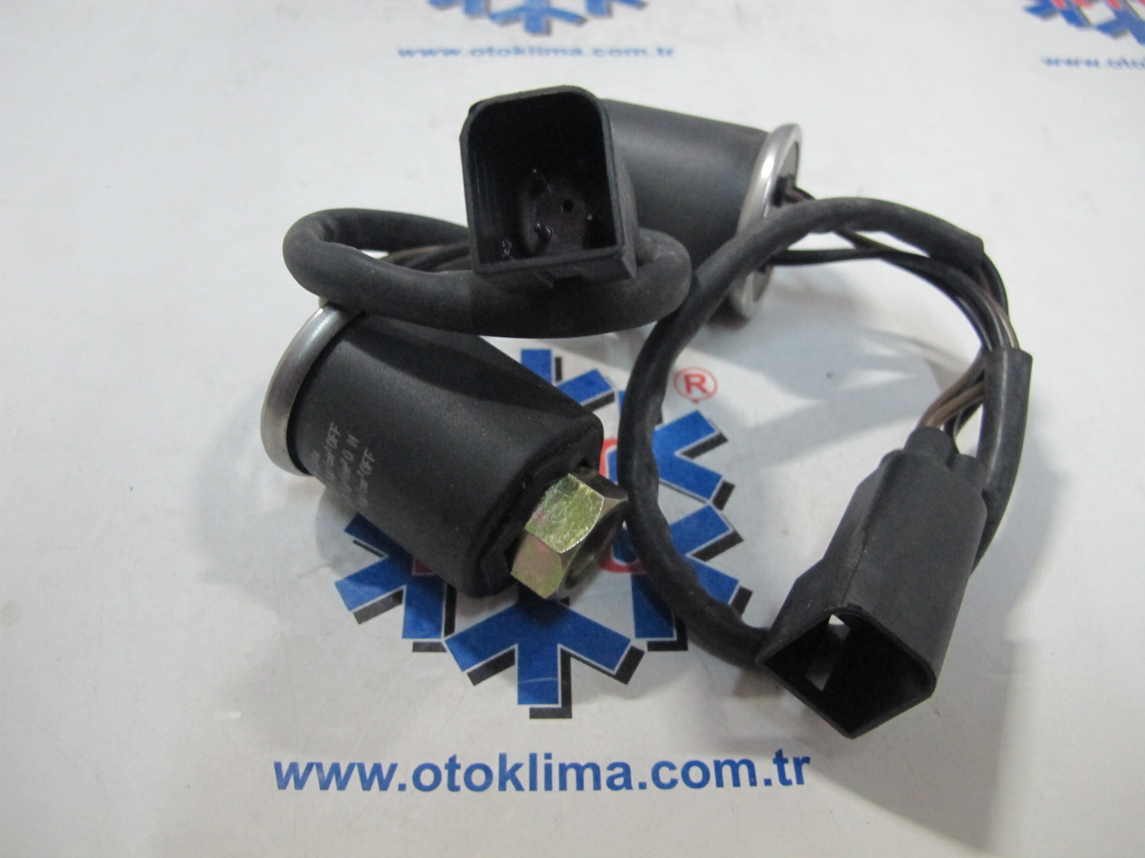 KYOPS6995 FORD ESCORT  OEM : 95GW-19D566 AA