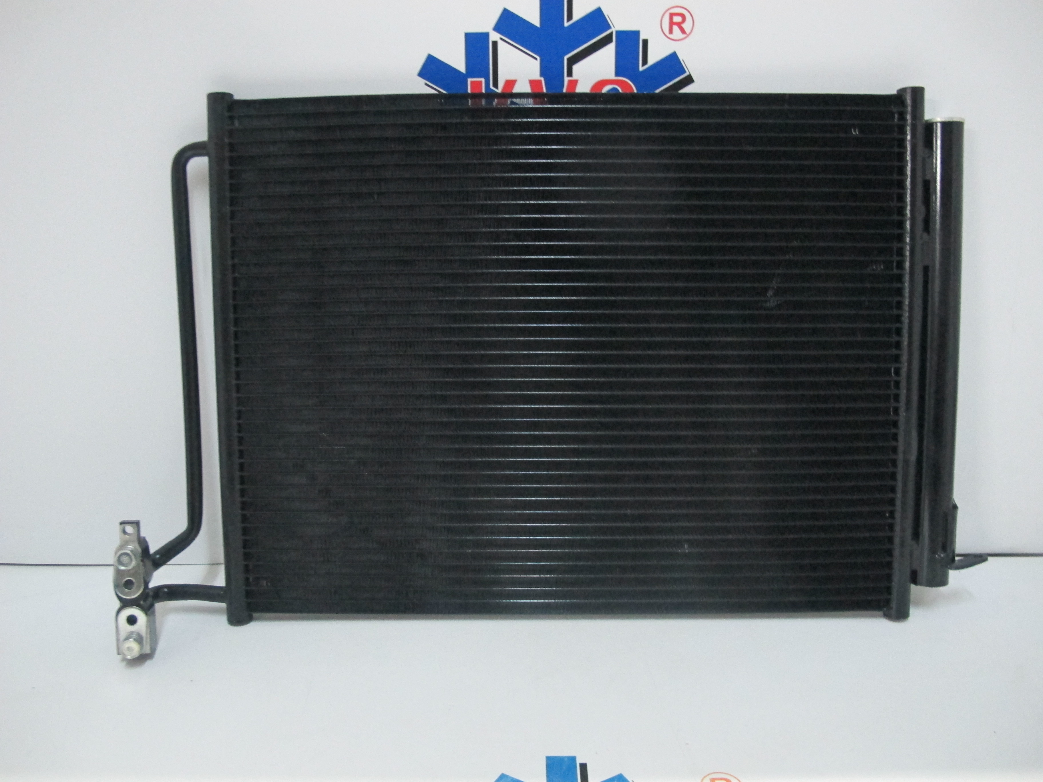 KYOR 64536914216  BMW  X5 E53 OEM. 64536914216