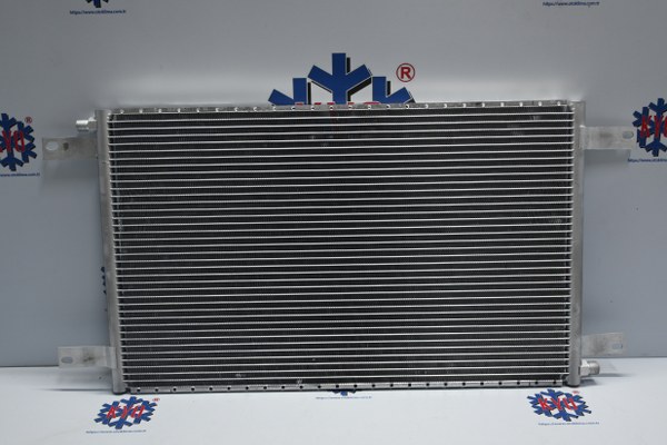 KYOR1808430 FORD CARGO 