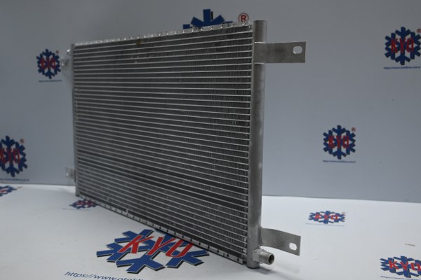 KYOR1808430 FORD CARGO 