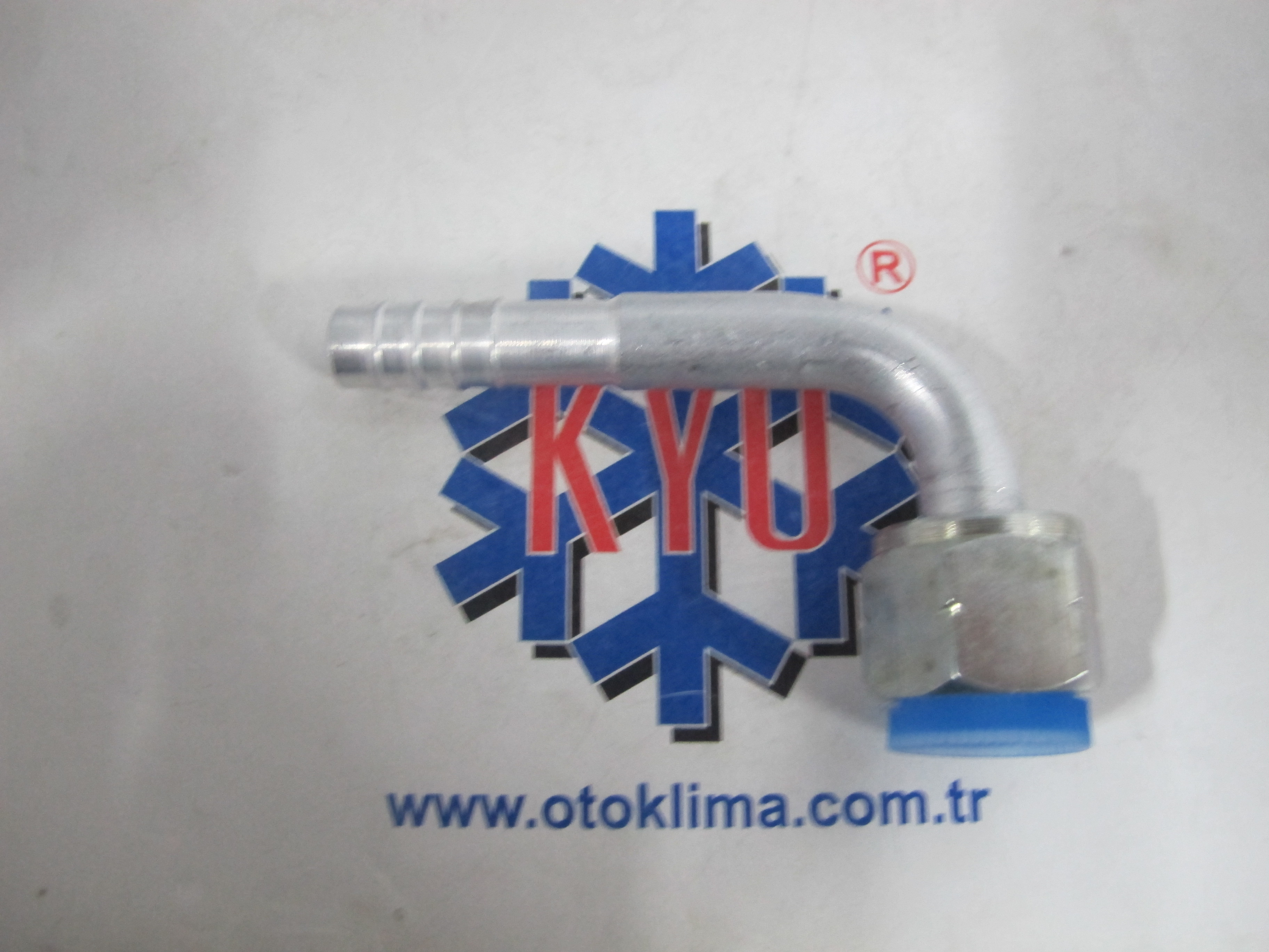 KYORK7986 R134A 90 DERECE 10 MM 