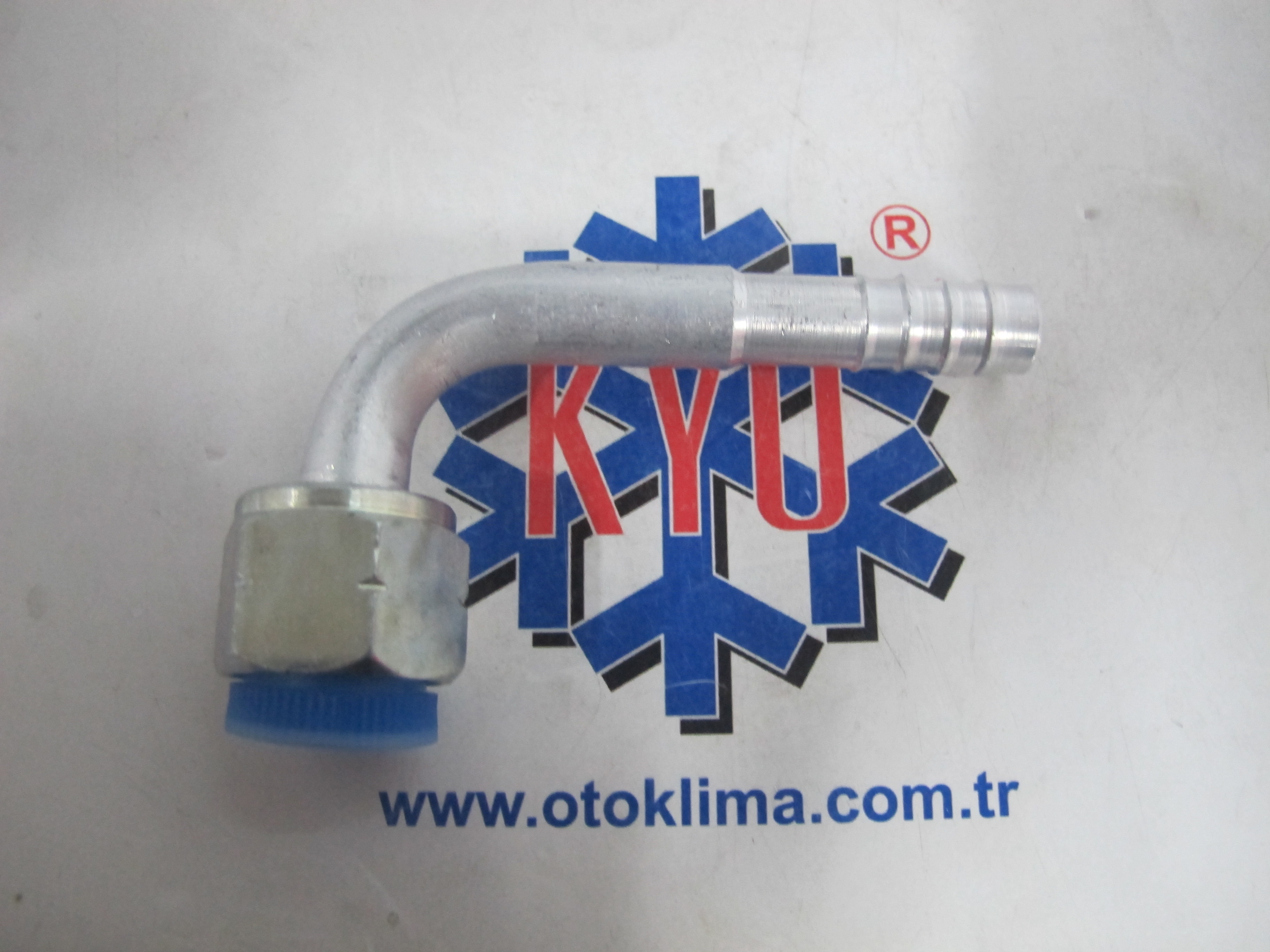 KYORK7986 R134A 90 DERECE 10 MM 