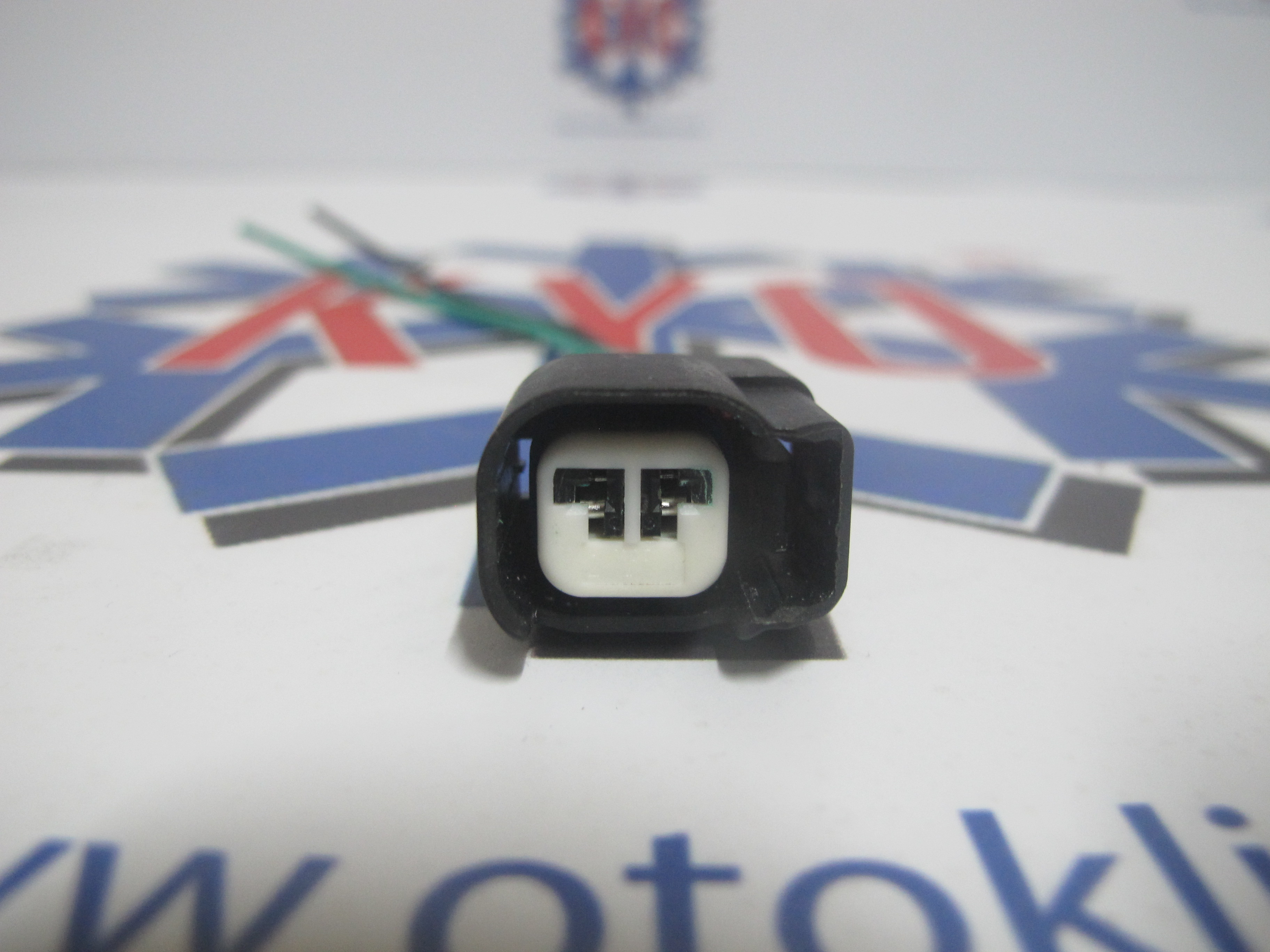 KYOSK041  FORD FOCUS  TESİSAT GELEN KOMPRESÖR SOKETİ 