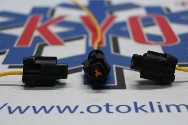 KYOSK092 NİSSAN MİCRA TESİSATTAN GELEN KÖMPRESÖR SOKETİ